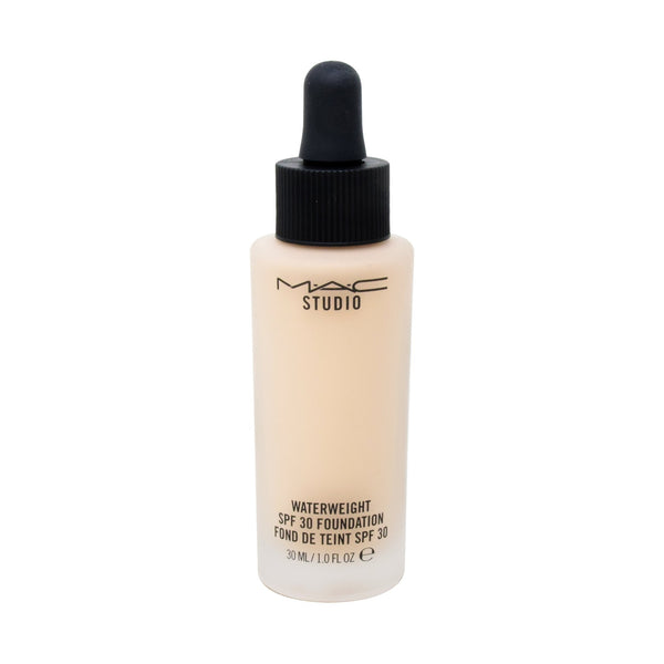 MAC  Base Liquida Studio Waterweight Spf 30 /Pa++ Foundation Nc15